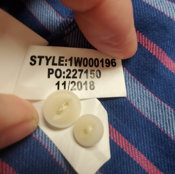 Vineyard Vines Blue and Pink Striped Short Sleeve. MED - Picture 5 of 8